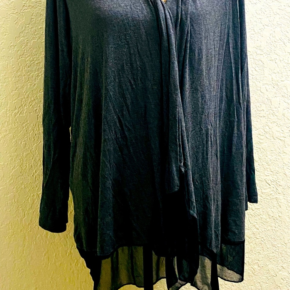 Women's light and soft Grey cardigan